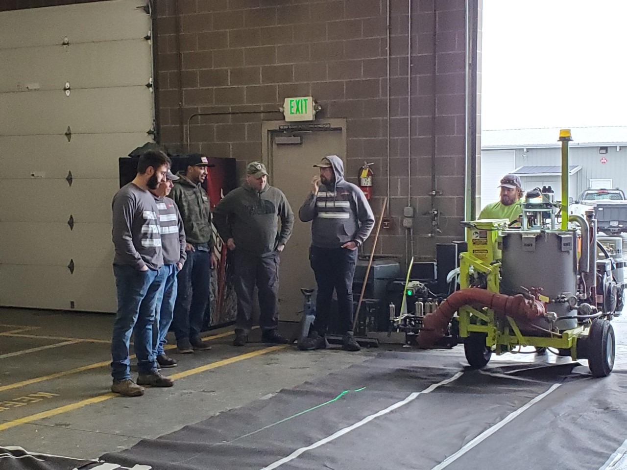 Employees Training on the Thermo Machine / Crew