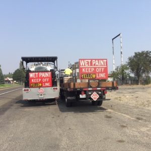 WET PAINT TRUCKS / Equipment