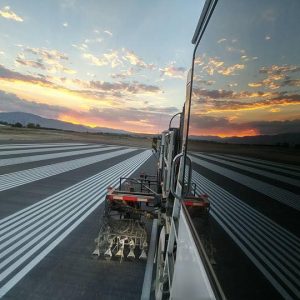 striping paint airstrip/ Equipment